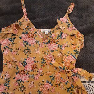 Floral spring top